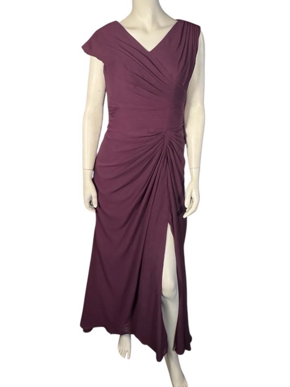 KMQSY V-Neck Ruched Evening Gown with High Leg Slit Plum Size 10 NWT